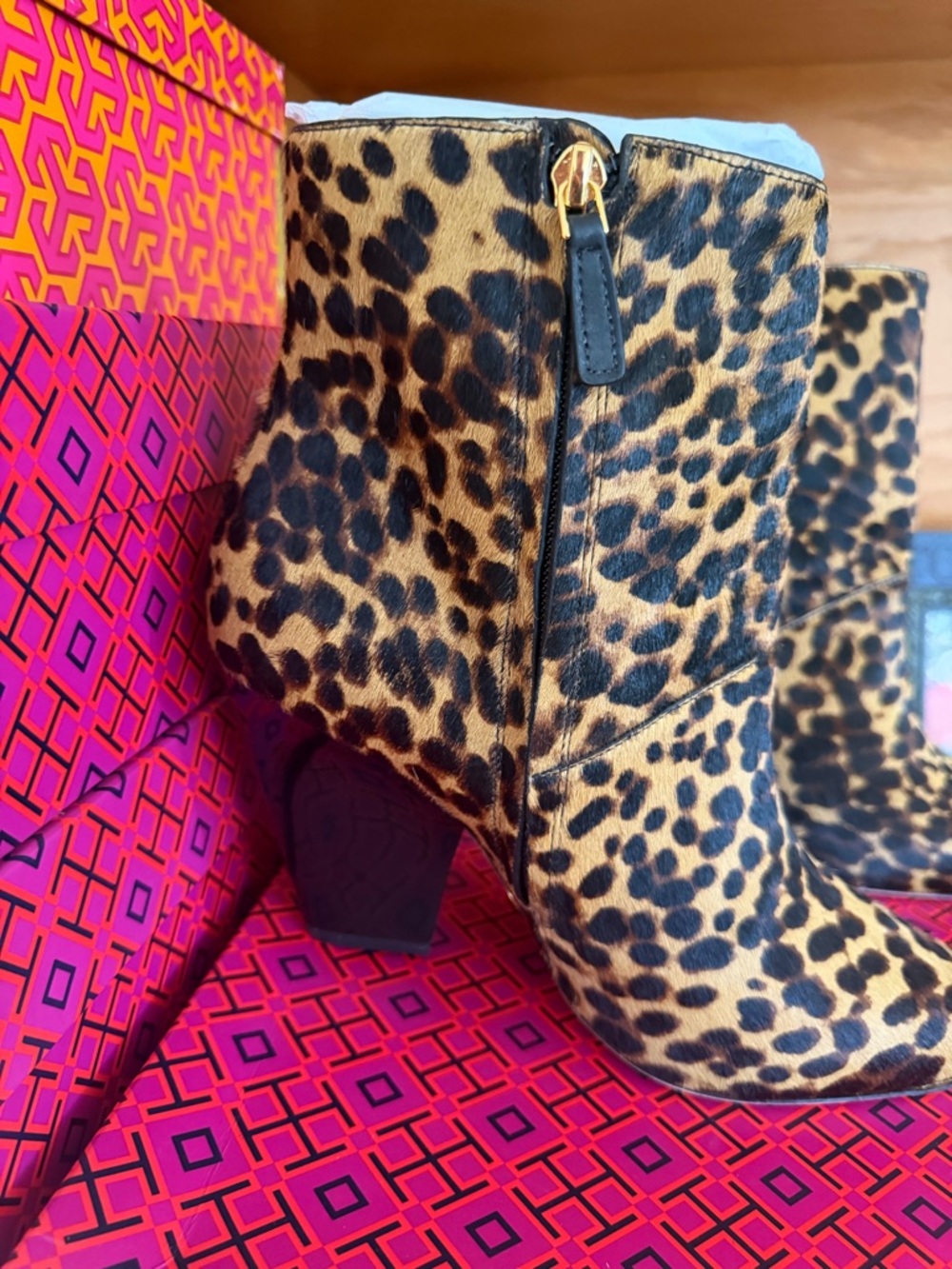 Tory Burch Lila 90mm Zip Up Ankle Bootie - Barb Leopard Print